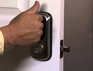 Lock Locksmith Tech Seagoville, TX 214-775-9219 - 24-7-locksmith-key-service